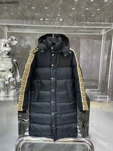 Męski projekt Parkas Nowa męska kurtka zimowa puffer czarne płaszcze moda parka zewnętrzna wiatrowoodporna ciepłe strój z piórami czarne paski PI85 fe9s