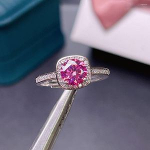Pierścienie klastrowe minąły test diamentów różowy pierścień moissanite s925 srebrny 1 ct kamień szlachetny klarowność vvs1 kobiety zaręczynowe luksusowe biżuterię prezent na imprezę biżuterii