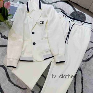 2023 Women's Fashion Professional Set Two Piece Set Top Designer Brand Clothing Women's Liten kostym Casual Wear White Women's Long Sleeve Jacket Long Pants
