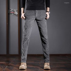 Pantaloni da uomo Autunno Inverno Velluto a coste da uomo Straight Fit Stretch Casual Pantaloni da uomo neri grigi 2023