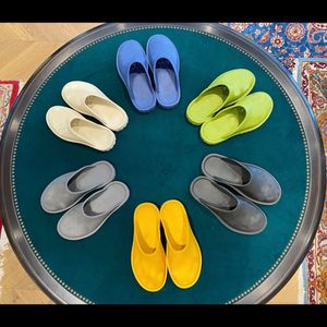 Designer Slippers Women's Fashion Hole Shoes Comfortable Anti slip Slippers Girls' Thick Sole Sandals 34-42 05