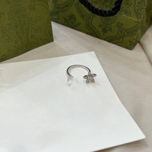 2023 Luksusowy projekt damski projektantka Floral 18K Białe Złote Diamentowy Ring No Box