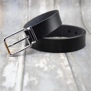 Designer Genuine Leather Belts For Womens Mens Casual Waistband Womens Gold Smooth Buckle Cowskin Belt Ladies Ceinture Girdle