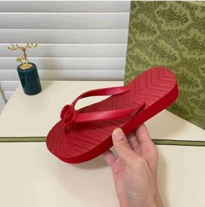 2022 Fashion Slippers شاطئ أحذية الوجه يتخبط السميك السميك المرأة الأخضر الأخضر البرتقالي البرتقالي البولي الأبيض الوردي البني الأحذية الرياضية 35-38-39-42 019