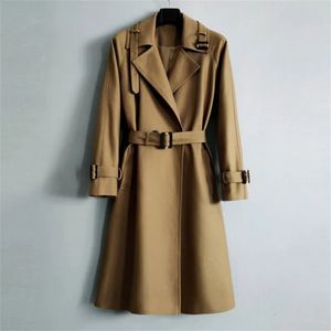 Trench da donna Trench color cammello Donna Giacca a vento lunga sopra il ginocchio Primavera Autunno Europeo Casual Sciolto Tinta unita Tessuto doppiopetto 231110