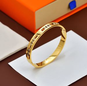 Designer pulseira designer jóias pulseira de ouro pulseira luxo moda aço inoxidável prata rosa manguito bloqueio diamante para mulher homem festa pulseiras com caixa saco de pó