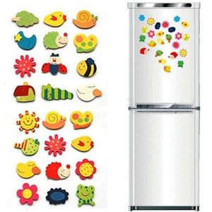 Decorative Objects Figurines 12pcs Novelty Animals Wooden Cartoon Fridge Magnet Sticker Cute Funny Refrigerator Toy Colorful Kids Toys for Children Baby 230412