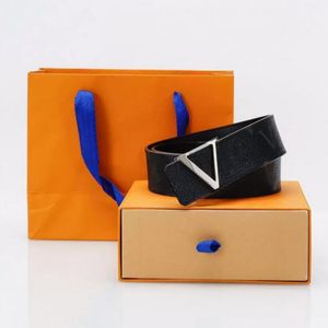 2023 Fashion Big Buckle Leather Leather Belt No Box Designer Men Women High Juky Mens Belts AAAAA111