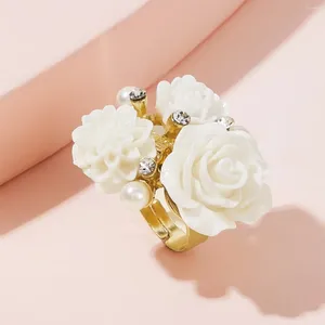Anéis de cluster personalidade cor de ouro moda doce resina rosa em forma de anel ajustável para mulheres estilo nacional jóias atacado