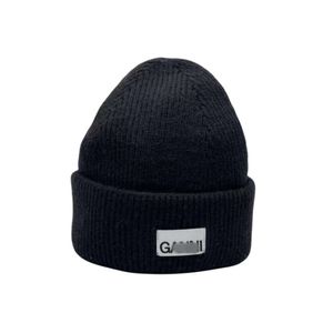 Design minimalistische Beanie-Mützen, hochwertige Herren- und Damenmode, Strickmütze, warme Wintermütze, trendige lässige Pullover-Mütze