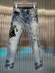 Jeansy dżinsy amirii dżinsy dżinsy hombre gwiazda amirii mężczyzn haftowa patchwork rozerwany dla trendu marki motocyklowy dziura ruin pant mens amiriri dżinsy 492