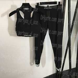 Женский спортивный костюм с буквами, Роскошные черные наряды для йоги, сексуальные майки без рукавов, брюки, дизайнерские топы для йоги, комплект леггинсов