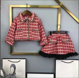 Nuovi vestiti per neonate Designer Abiti per bambini Set Tute in due pezzi Giacca Ch..el Logo del marchio Maglione autunnale Abbigliamento per bambini Bambino M Prodotti