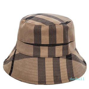 5 color Bucket Hat Wide Brim Hats Suede Fabric Fashion Classic Designer Grid Women Men Couple Nylon Autumn Spring Foldable Fisherman Sun Cap Travel Sunshade