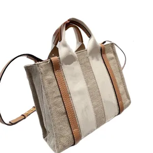 designväska handväskor woody tote shopping väska handväska hög nylon hobo mode linne stora strandpåsar lyxdesigner resor crossbody axelväska plånböcker 26x20 cm