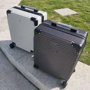 カスタム9aスーツケース開発ファッションバッグボードボックス大容量旅行レジャーホリデートロリーケースマグネシウム合金ショルダートロリーその他