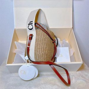 Cross Body Woody Straw Bags Woven Handmade Designer Handväska för kvinnor Födelsedagspresenter Naturliga material Luxurys Totes Shoulder Bucket Bag Beach XB015 E23