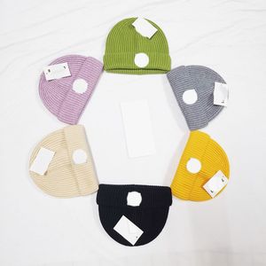 2023 kalın yalıtım şapkası Yeni lüks tasarımcı polo beanie unisex sonbahar kış beanies erkek ve kadın için şapka klasik spor bayanlar gündelik açık sıcak