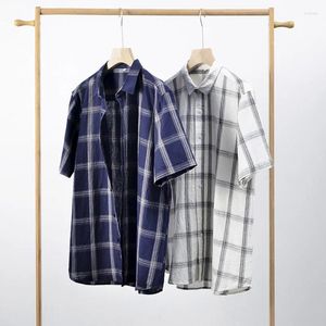 Herrklänningskjortor Casual Linen Plaid Kort ärm sommar japansk minimalistisk andningsbar tunn blus toppar skjorta kamisor de hombre