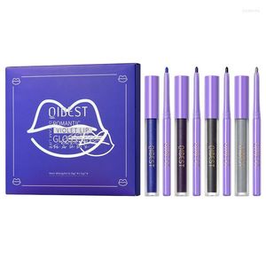 Lip Gloss Rossetto e Liner Set 4 Rossetti liquidi opachi Kit per il trucco delle labbra lisce e lisce impermeabili Tazza antiaderente