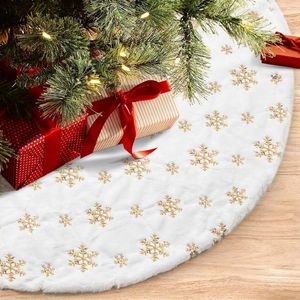カーペット78/90/122cmクリスマスツリースカートフェイクファーカーペットスパンコールスノーフレークホームクリスマス年の装飾品のための白いぬいぐるみベッドルームラグ