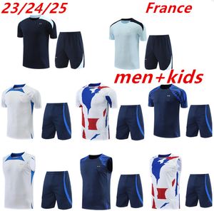 2023 2024 2025 BENZEMA MBAPPE Fußballtrikots Trainingsanzug kurze Ärmel GRIEZMANN Französisch GIROUD Ausrüstung Maillot de Fußballtrainingsanzug Sportbekleidung T-Shirt Kinder