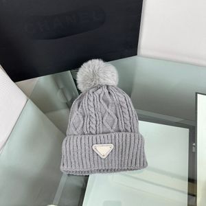 Chapéu bobble de inverno para mulheres gorro designer de luxo malha casual moda feminina gorros sólidos acessórios quentes