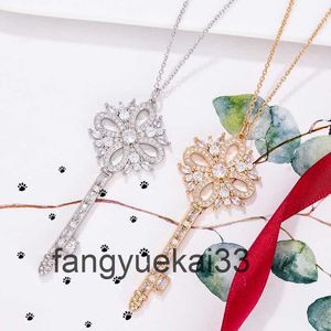 Tf home Home Key Necklace S925 Sterling Silver Gold Diamond Snowflake Pendant Simple Light Luxury Sweater Chain