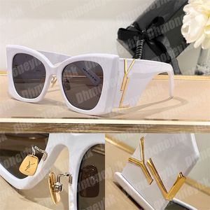 Högkvalitativ kvinna Square Solglasögon Designer S Sun Glasses Womens Luxury Cat Eye Overdimensionerade glasögonmän Adumbral y -glasögon med låda
