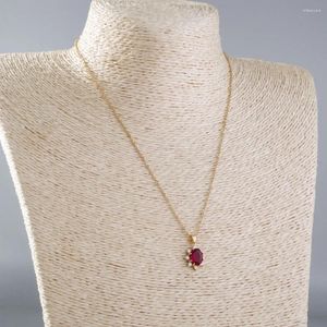 Collane con ciondolo Semplice collana di fiori di sole in pietra di cristallo rosso blu fresco per le donne Regalo per feste per ragazze con catena di clavicole di moda femminile