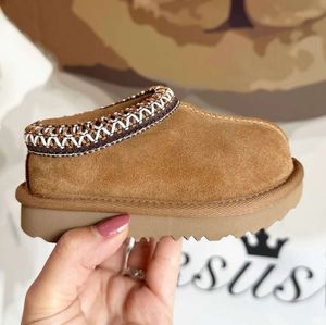 الأطفال الصغار تسمان Slippers Tazz Baby Boots Chestnut Fur Slides Sheepesk Sheerling الكلاسيكية الفائقة الصبي الفتيات المصغرة بذور الخردل الشتاء بذرة زلة على الصوف yi113