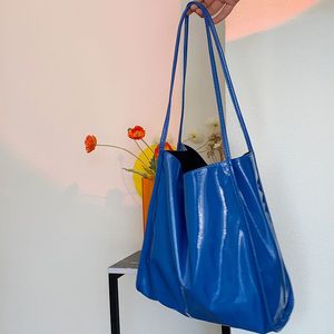Torby wieczorowe Niebieskie patentowe skórzana torba na ramiona duża pojemność panie swobodne torby na torby na rączkę żeńska prosta torebka designowa torebki 230413