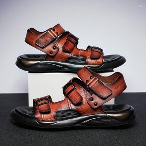 Sandaler män skor läder äkta man 2023 sommar andas strand italienska tofflor för 39 avslappnad utomhus promenad handgjorda trav