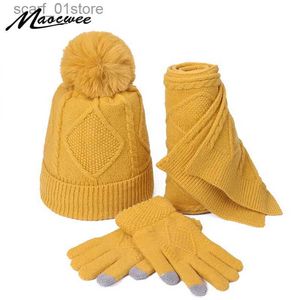 Hats Scarves Sets Women's Hat and scarf Gs set three Pieces for Women Winter Kitted Wool hats for Girls Thick Warm Pom Hat scarf G SetL231113