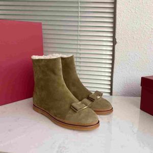 Designer boots Luxury Winter Flat Shoes Sheepskin Scissor Table Fur Boots