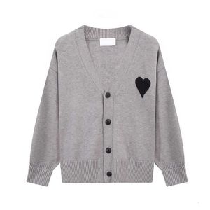 Amis am i tröja cardigan designer amiparis stickade män kvinnor frence svett hoodie jumper big coeur hjärta älskar jacquard 2024 vår casual streetwear b7