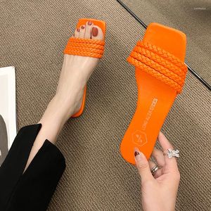 Slippers Pantuflas De Mujer 2023 Summer Fashion Weaving Square Toe Flat Women's Sandals Outside Casual Beach Women Slipper Ladies Slides