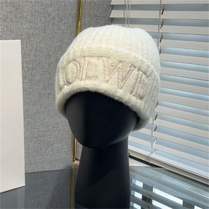 designer Cappello Lowe 2023 Berretto invernale Versione corretta della lettera Cappello caldo freddo Sito ufficiale Berretti di lana 1: 1 Cappello caldo lavorato a maglia per gli sport all'aria aperta in inverno