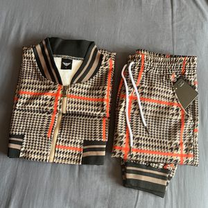 Męskie dresy wiosenne stały dresowe jogger siłowne sportowe mody mody Wysokiej jakości dresowe paty 3D Plaid Male Sport Suit 230412