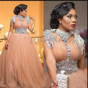 Diamond Crystal African Evening Dress Plus Size Cape Hyls En linje Tulle Black Girls Prom Dress Floor Längd Formell andra parti Great Gatsby Dress Robe de Mariage