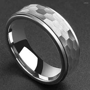 Anéis de casamento Moda de 8 mm de aço inoxidável de cor prata para homens martelou a jóia de aniversario do anel de noivado de padrões hexagon