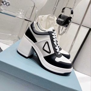 Scarpe da donna P home nuovo tacco spesso scarpe tacco alto sottili moda coreana triangolo invertito stile britannico elevate scarpe singole da donna invernali