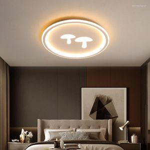 Światła sufitowe Pełne spektrum lampa kreatywna pokój dziecięcy prosta nowoczesna sypialnia ultra-cienkie oświetlenie ochrony oczu