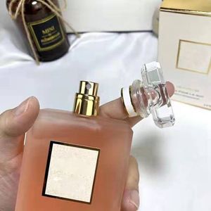 Kadın kokusu için en kaliteli parfüm 100ml Oriental Floral Notes Hızlı posta ile herhangi bir cilt için iyi nitelik