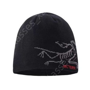 Arcterxy Hat Beanie 최고 품질 디자이너 고급 아크 가을과 겨울 모자 모자 남자와 여자 스포츠 모자 귀 보호 따뜻한 니저 라이딩 다목적 모자