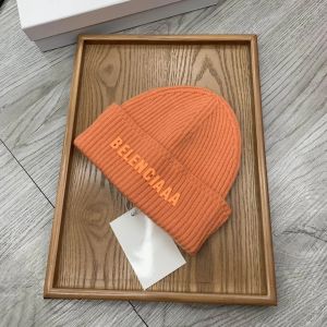 Designer Warm Knitted Hat for Women and mam Winter Men's Windproof Beanie Cap Casual Hats 11 Colors