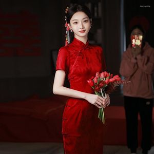 Etnik Giyim Vintage Kadın Mandarin Yakası Qipao Kırmızı Cheongsam Çin tarzı Seksi Yükseklik Split Düğün Elbise Vestidos