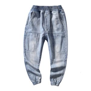 Dżinsowe elastyczne dżinsy do joggera do dzieci 6 do 14 lat spodnie wiosna i jesień koreańskie ubrania dżinsowe spodnie 230413