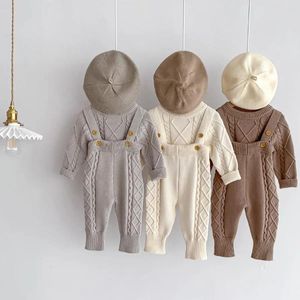 Giyim Setleri 2023 Bebek Sonbahar/Kış Twist Örme Sırıştırıcılar Seti Kız Çocuk Kazak Sweater Tulum Doğum Giysileri Kıyafet Ürünleri