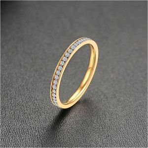 2 mm Bling CZ Stones Pierścień dla kobiet Lady Gold Color ze stali nierdzewnej Shinny Crystal Finger Band Elegancka biżuteria